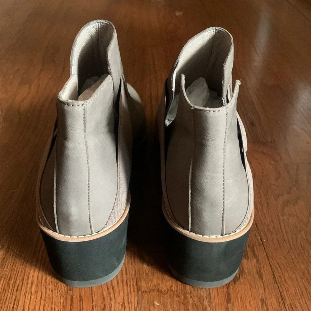 Eileen Fisher Lark Open Side Booties - Picture 3 of 9